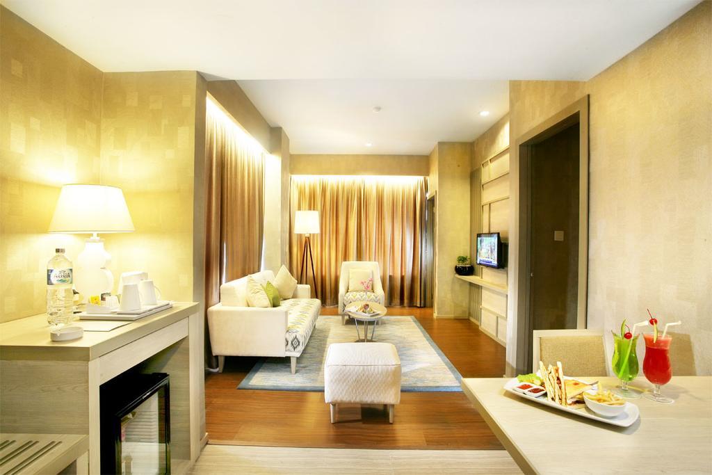 Hotel Grand Zuri Muara Enim Muaraenim Exterior foto